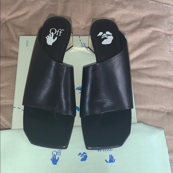 Off-White™  Hexnut Leather Metallic-Heel Thong Sandals - Picture 7 of 15